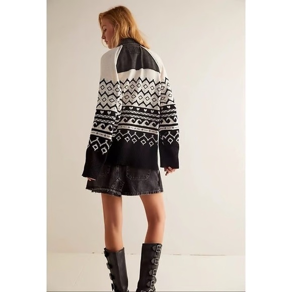 Free People Sweater Jacket Size Medium Black - Picture 11 of 11